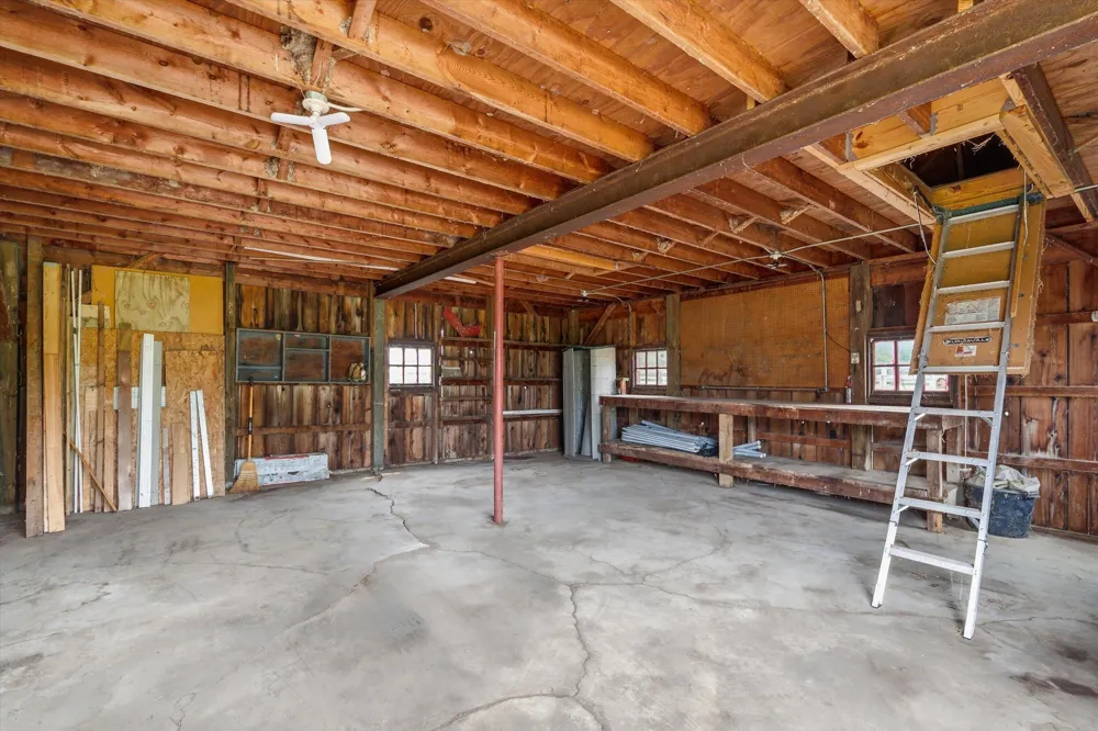 9757 Kaiser Road Saline, MI 48176