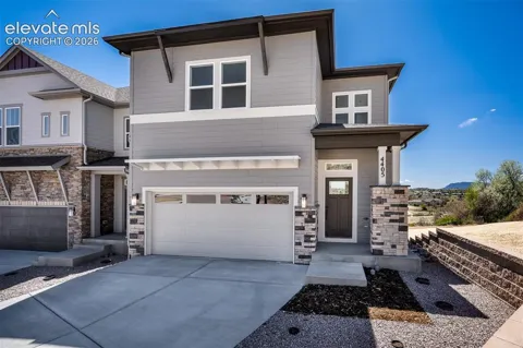 4405 Peak Crest View