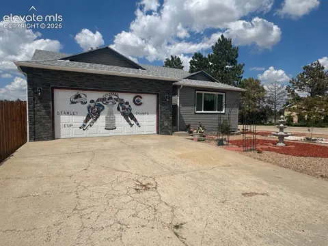 1221 Lawson Lane