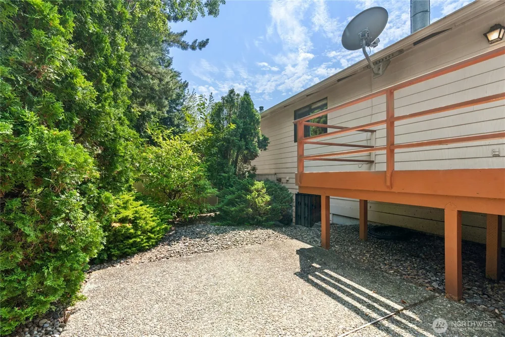 12422 SE 30th Street #A-2 Bellevue, WA 98005