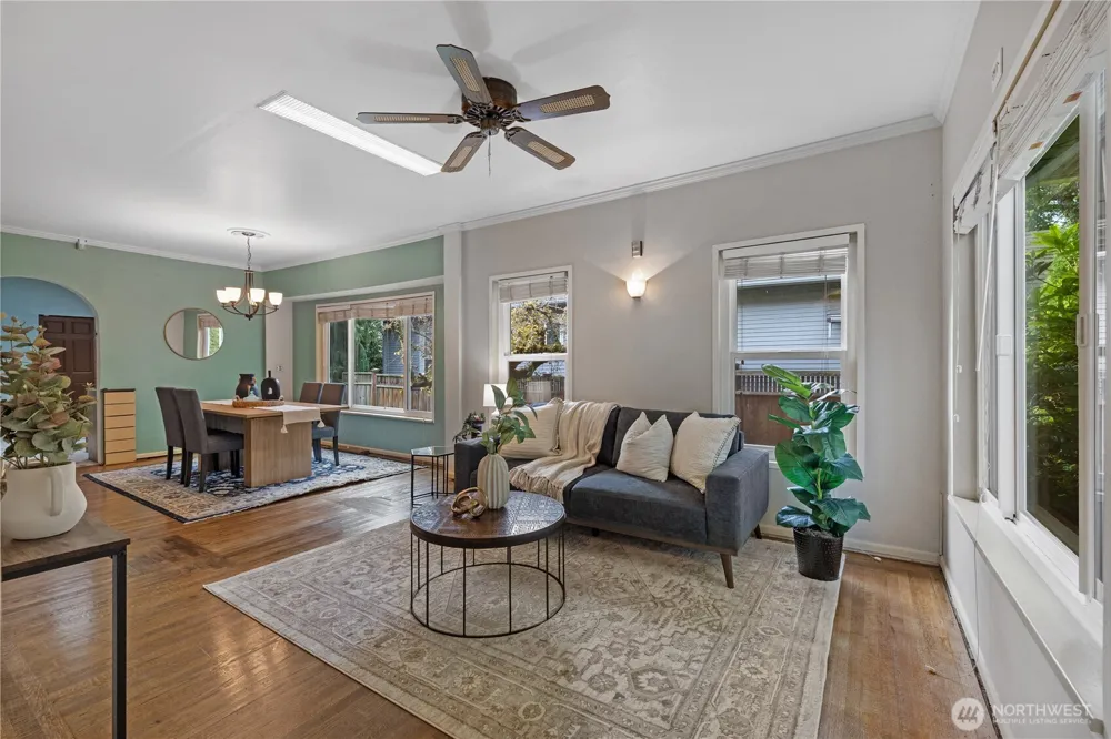 6412 17th Avenue NW Seattle, WA 98107