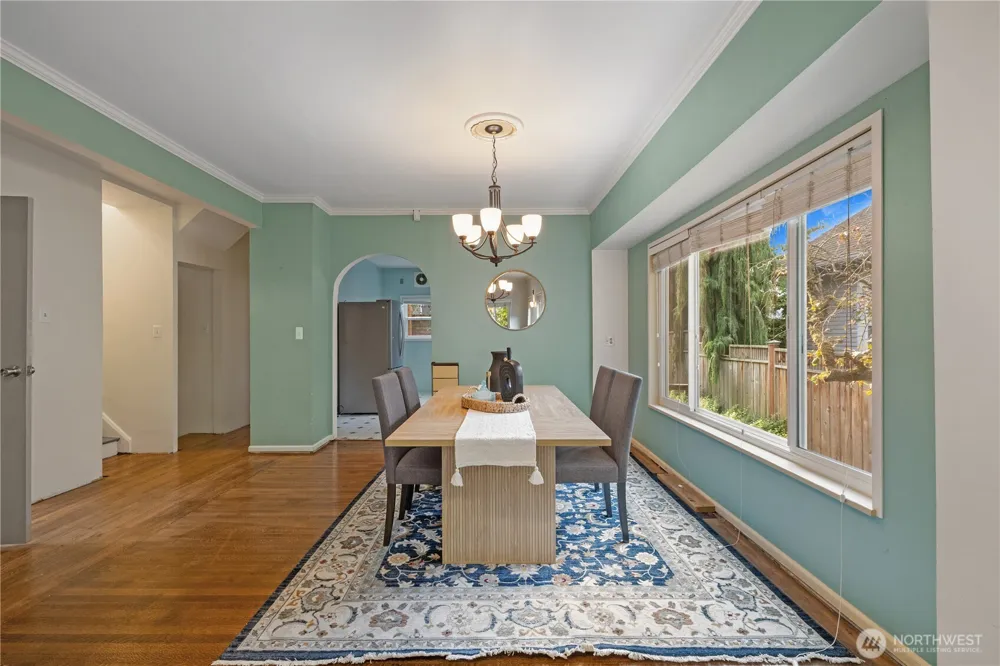 6412 17th Avenue NW Seattle, WA 98107