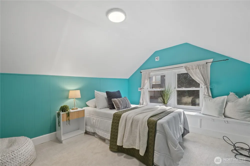 6412 17th Avenue NW Seattle, WA 98107