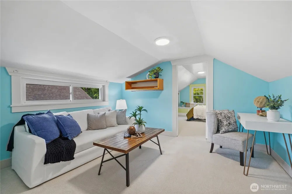 6412 17th Avenue NW Seattle, WA 98107