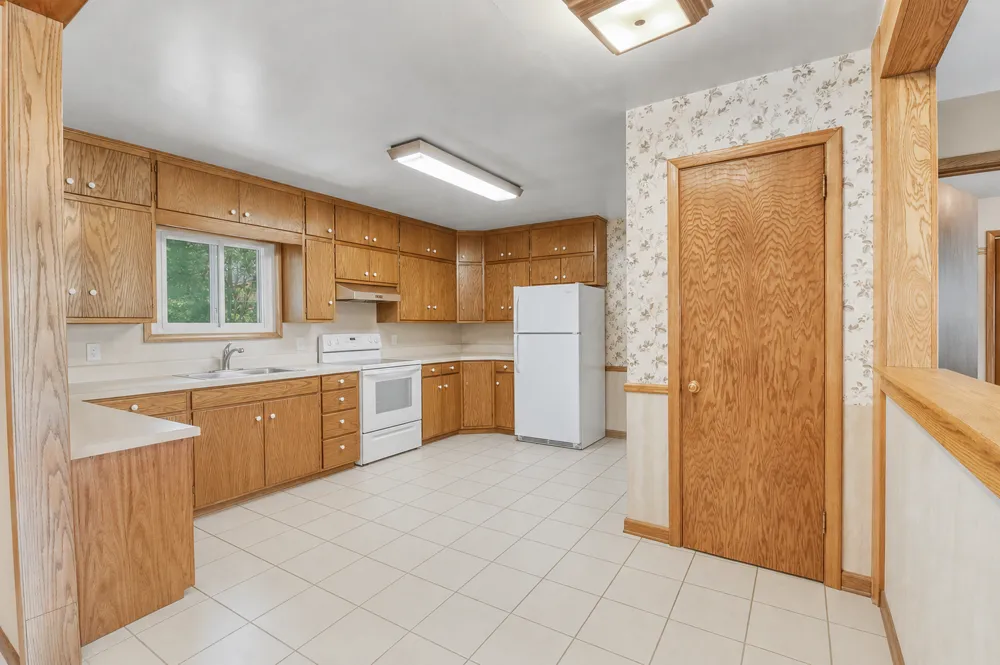 1360 E Shore Drive Detroit Lakes, MN 56501