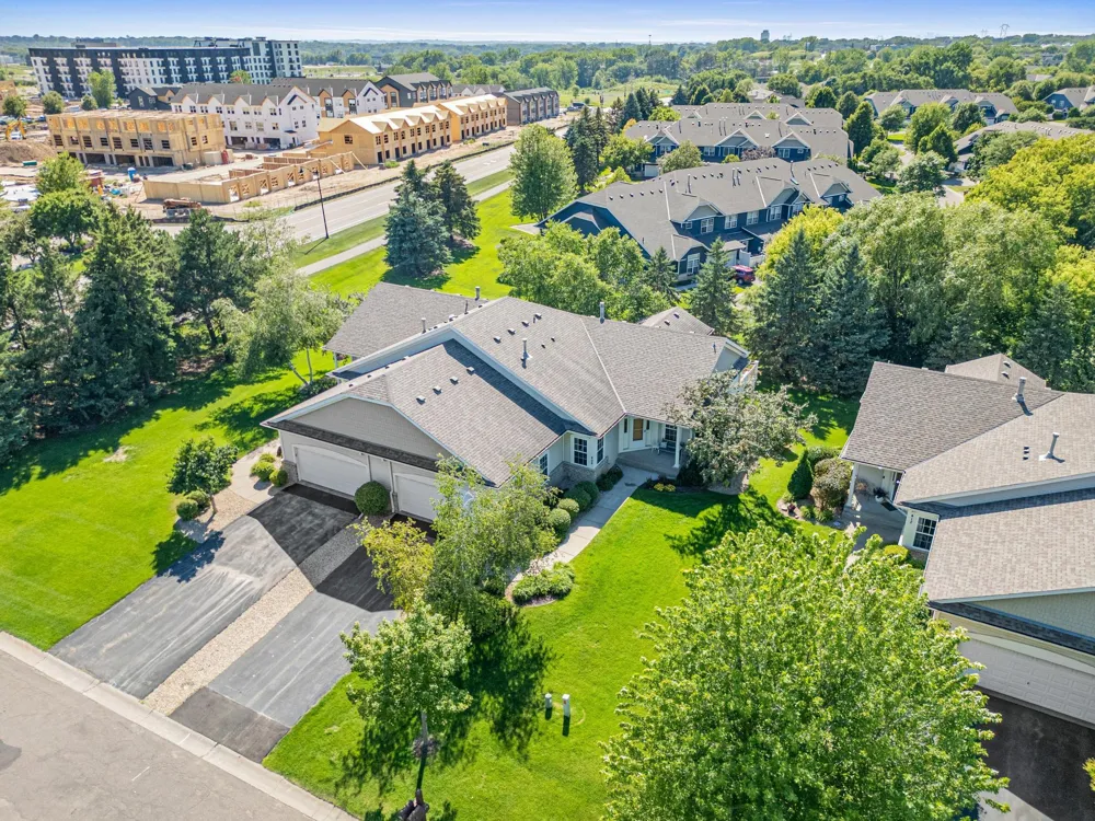 408 Holly Lane Oakdale, MN 55128