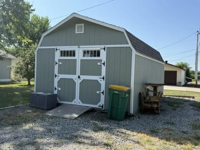 725 6th Street S Breckenridge, MN 56520