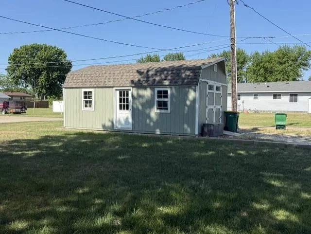 725 6th Street S Breckenridge, MN 56520