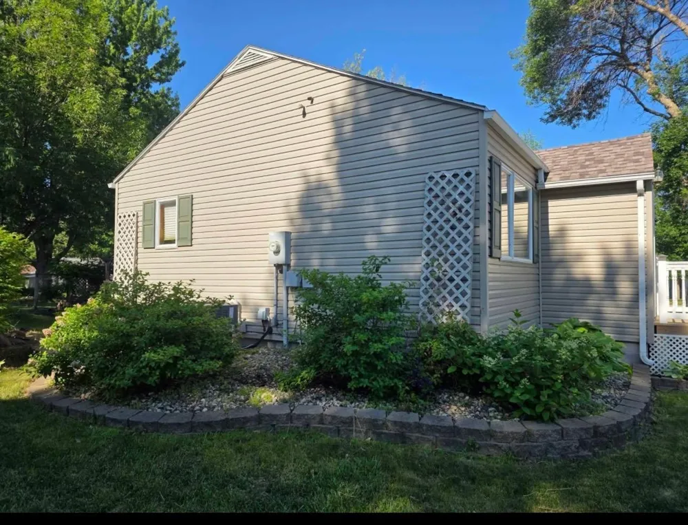 117 W Maple Street Marshall, MN 56258
