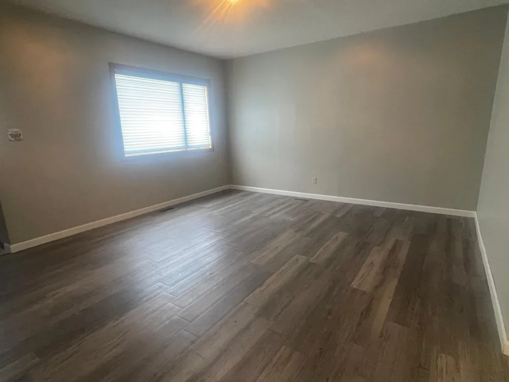 117 W Maple Street Marshall, MN 56258