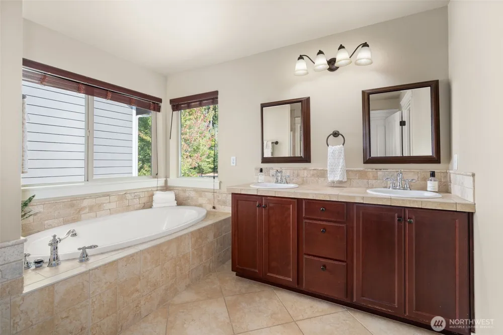 7746 Keystone Avenue NE Lacey, WA 98516