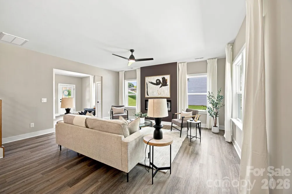 312 North Street Dallas, NC 28034