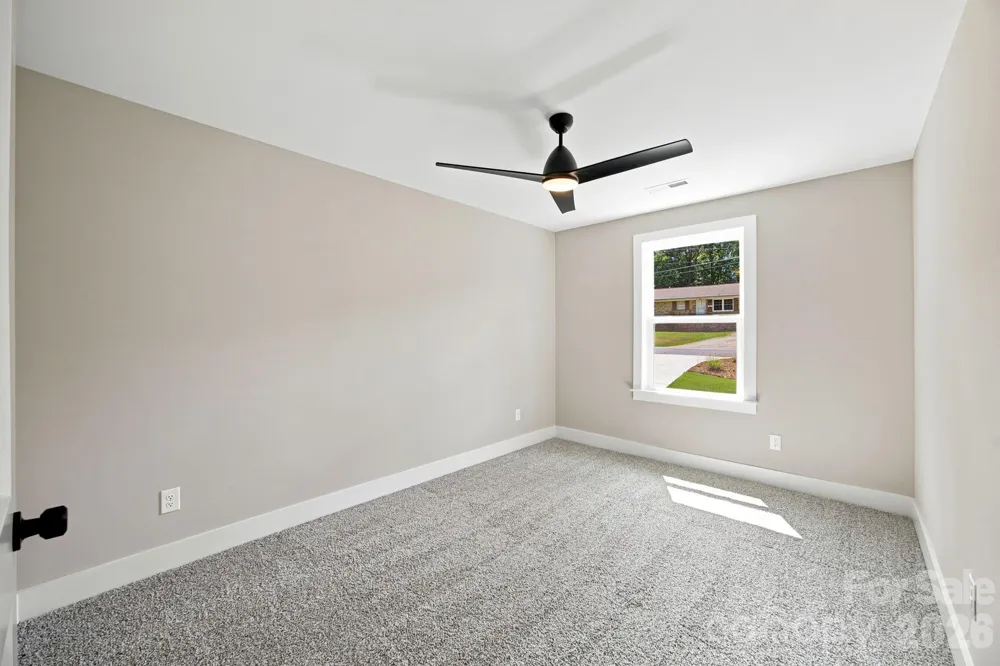 312 North Street Dallas, NC 28034