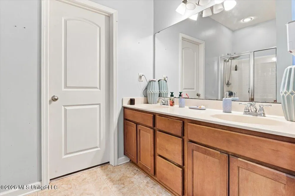 5932 Richard Place Drive Horn Lake, MS 38637