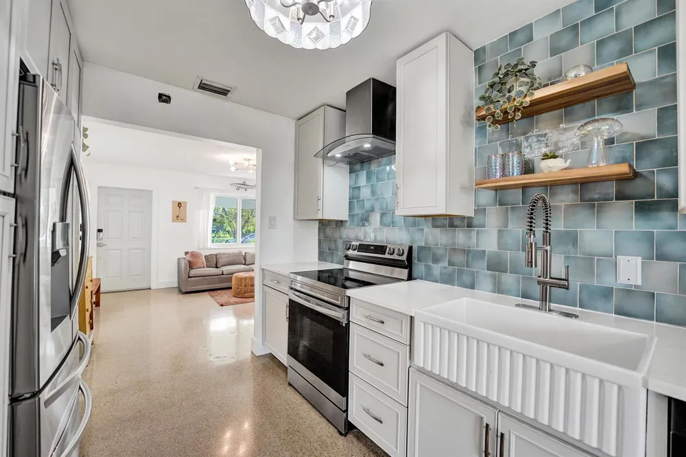 180 NW 48th Court Oakland Park, FL 33309