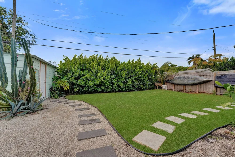 180 NW 48th Court Oakland Park, FL 33309