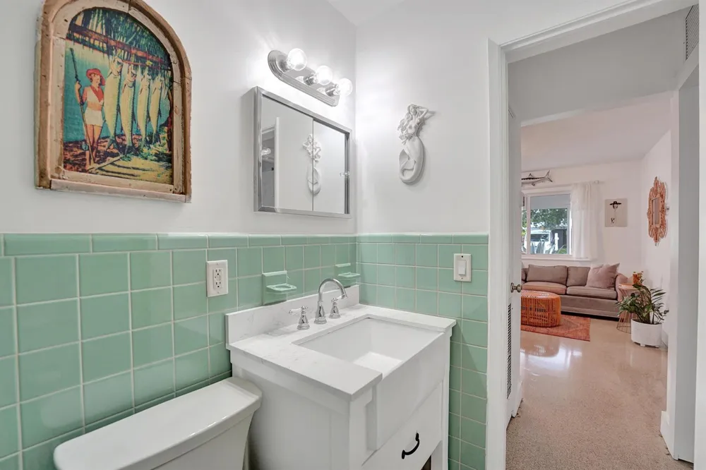180 NW 48th Court Oakland Park, FL 33309