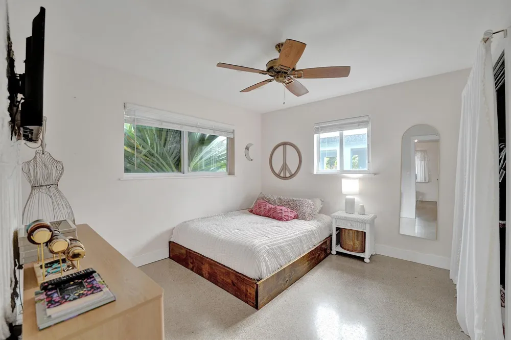 180 NW 48th Court Oakland Park, FL 33309