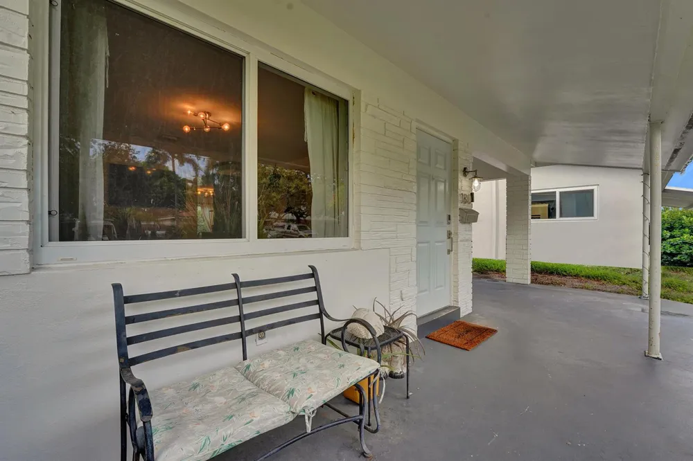 180 NW 48th Court Oakland Park, FL 33309