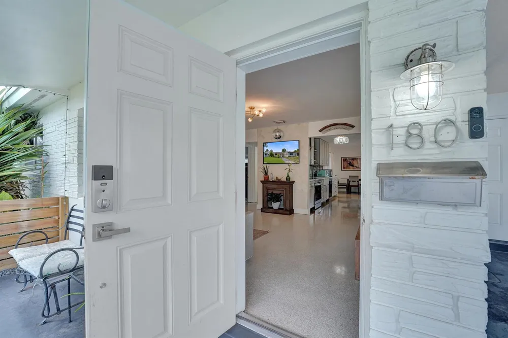 180 NW 48th Court Oakland Park, FL 33309