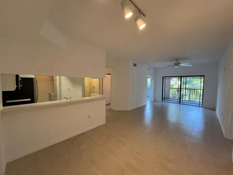 2812 GRANDE PARKWAY #301