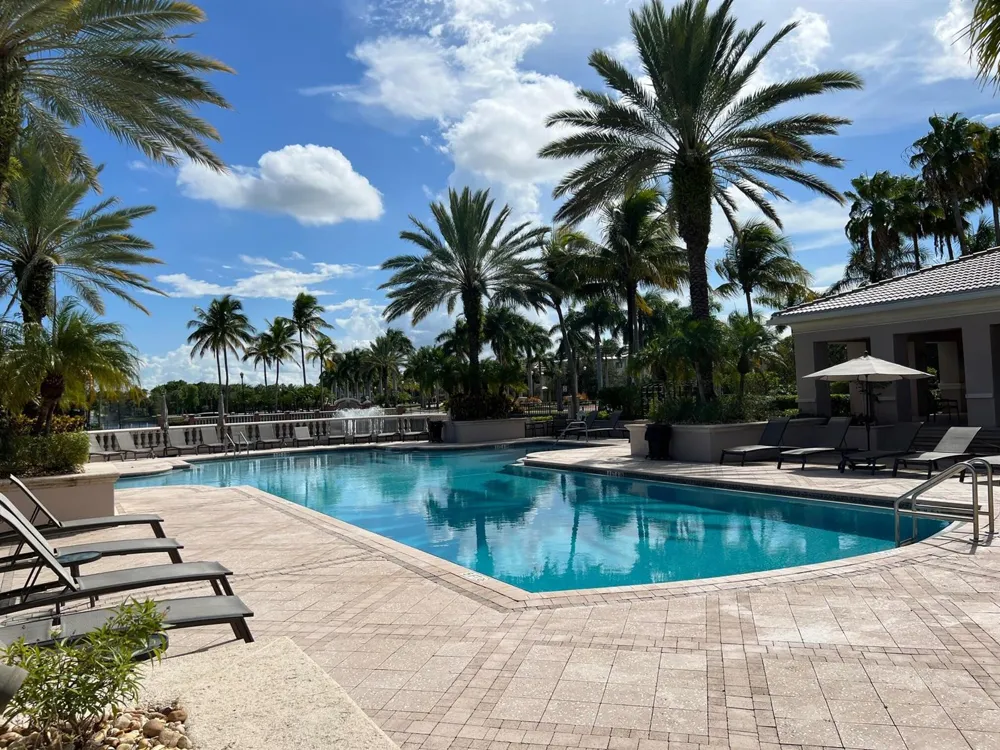2812 GRANDE PARKWAY #301 Palm Beach Gardens, FL 33410