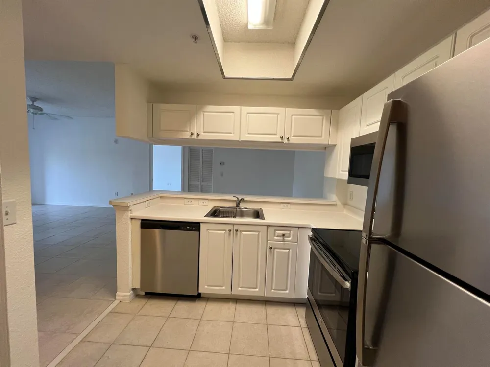 2812 GRANDE PARKWAY #301 Palm Beach Gardens, FL 33410