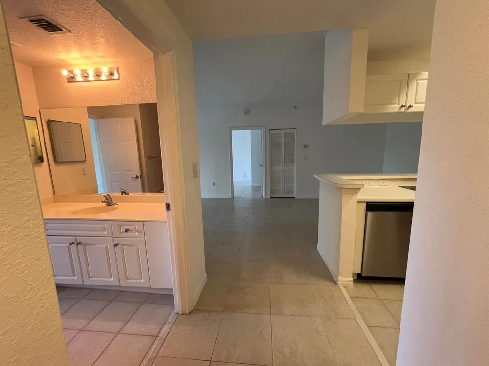 2812 GRANDE PARKWAY #301 Palm Beach Gardens, FL 33410