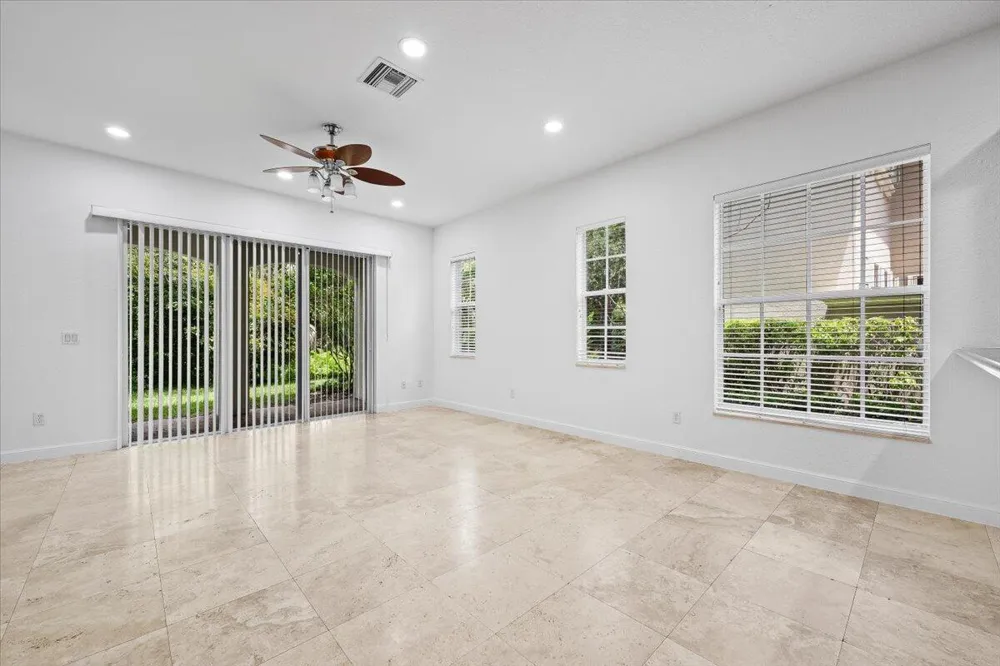 1049 Vintner Boulevard Palm Beach Gardens, FL 33410