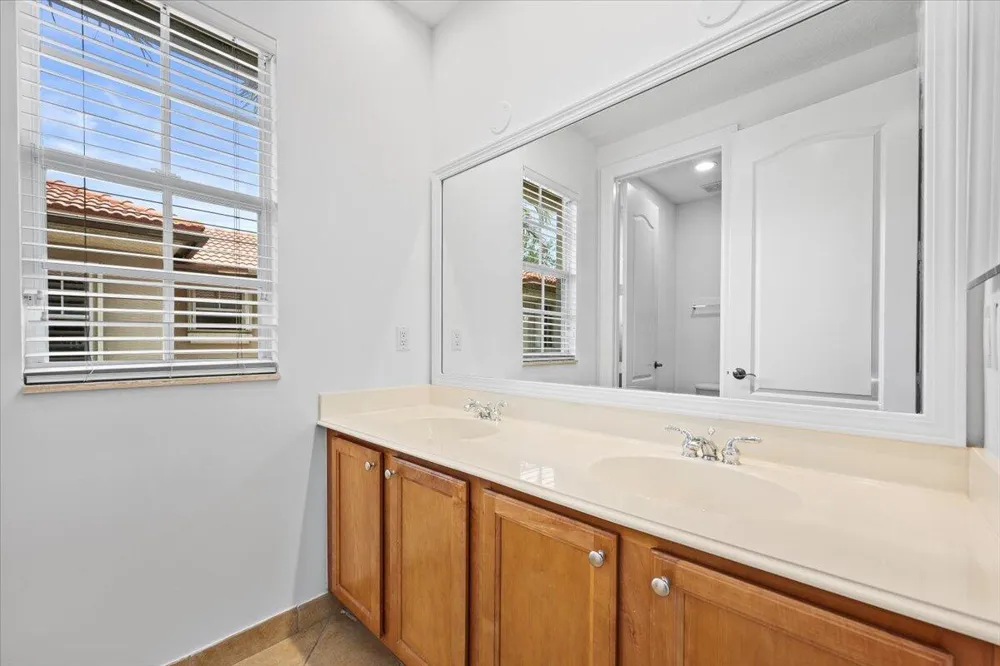 1049 Vintner Boulevard Palm Beach Gardens, FL 33410