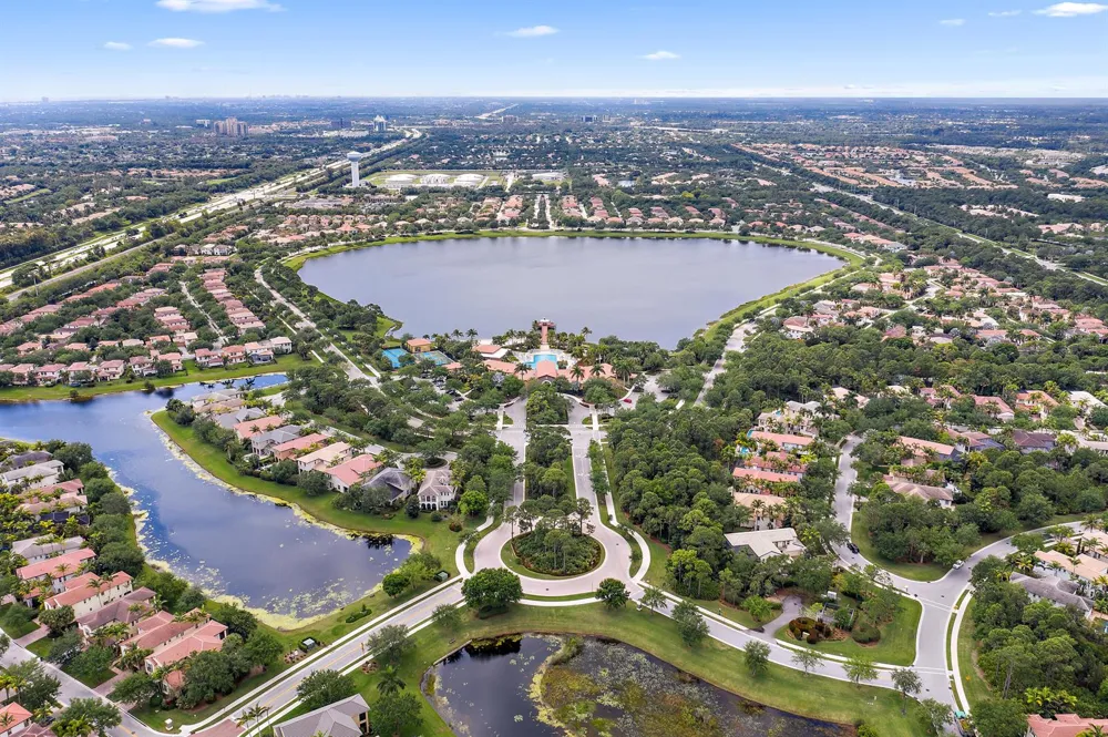 1049 Vintner Boulevard Palm Beach Gardens, FL 33410