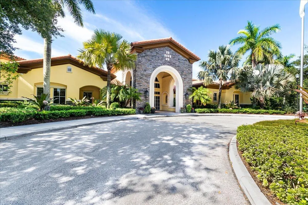 1049 Vintner Boulevard Palm Beach Gardens, FL 33410