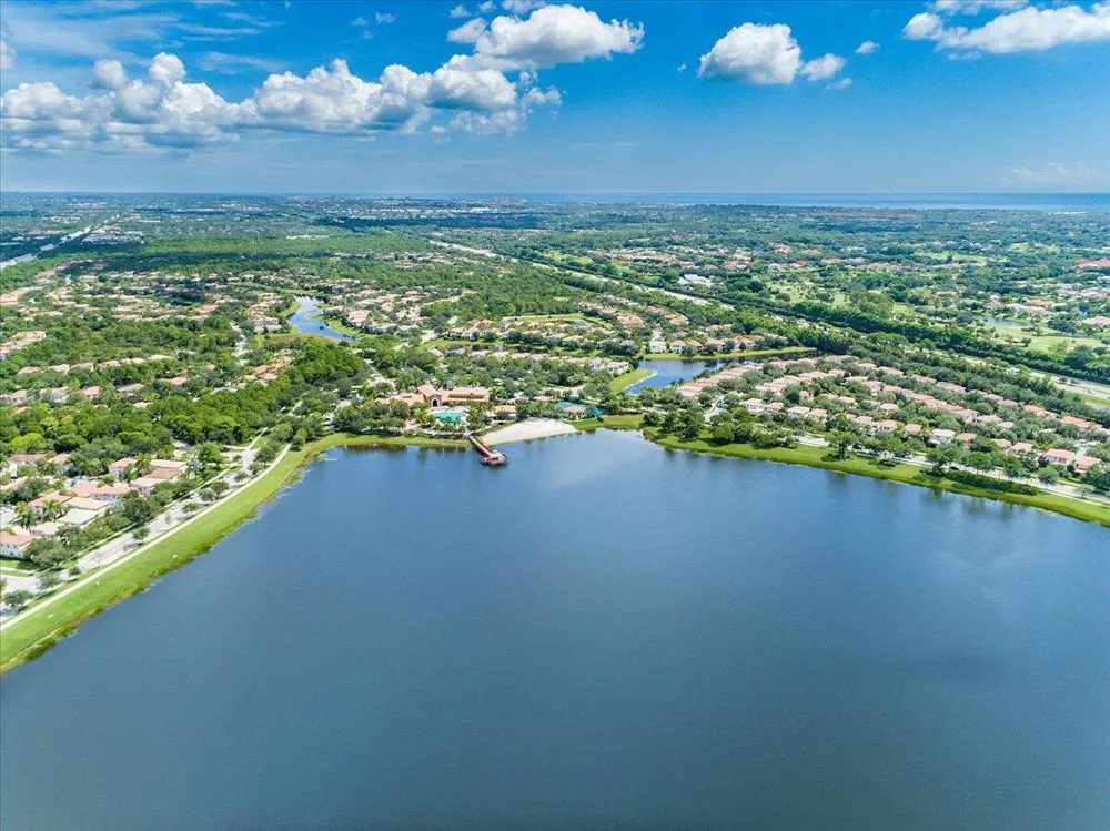 1049 Vintner Boulevard Palm Beach Gardens, FL 33410