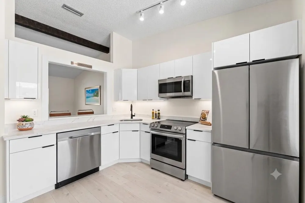 1024 Green Pine Boulevard #I West Palm Beach, FL 33409