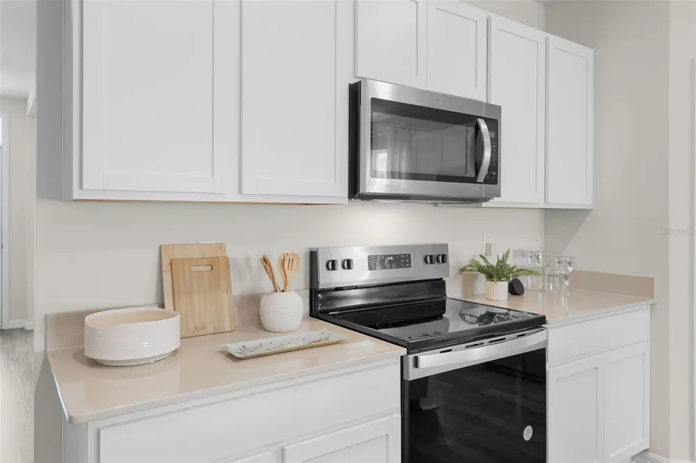 8464 FOX DEN COVE Lakeland, FL 33810