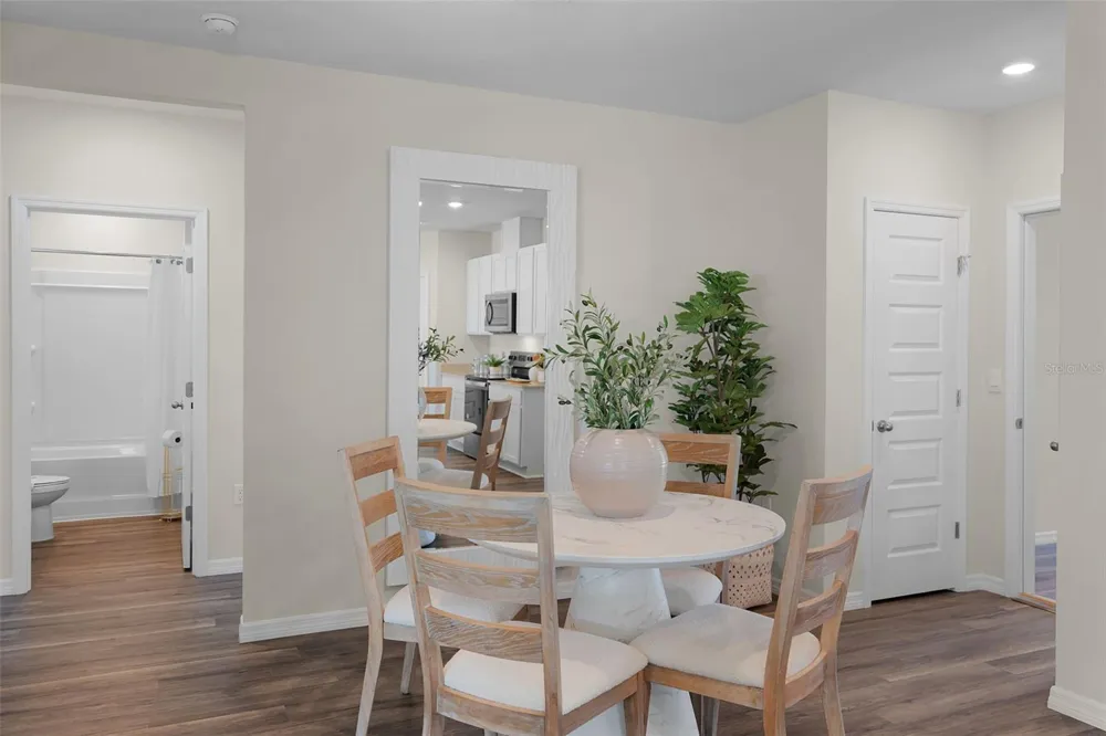 8464 FOX DEN COVE Lakeland, FL 33810