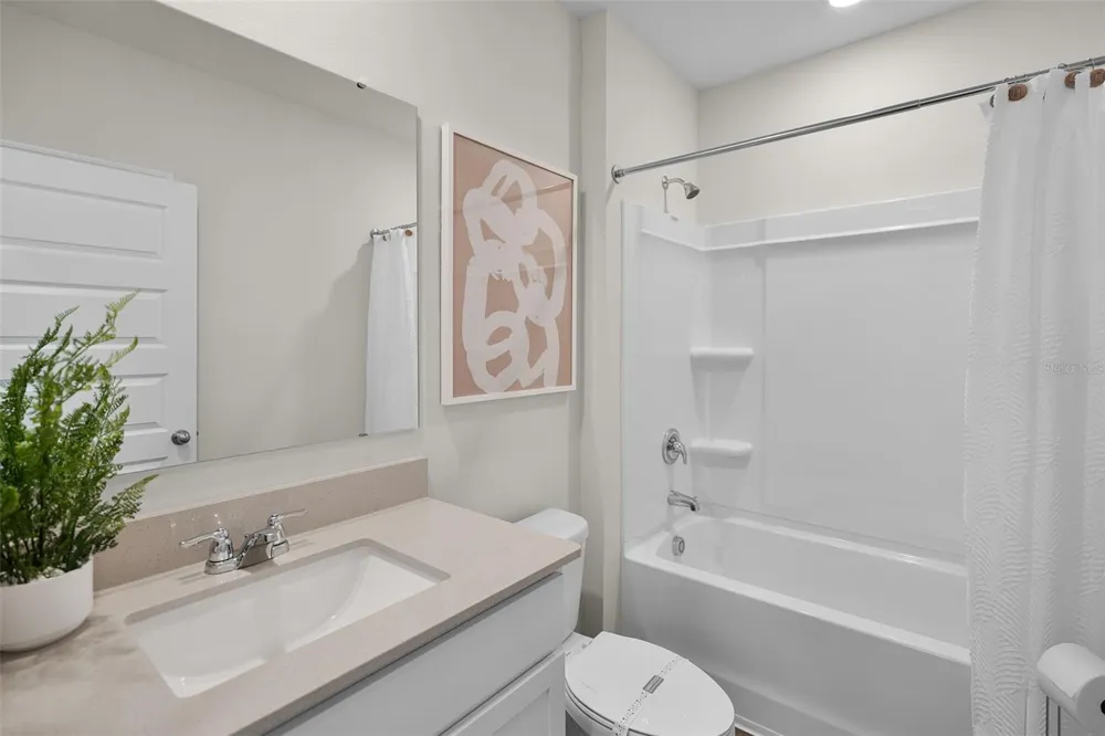 8464 FOX DEN COVE Lakeland, FL 33810