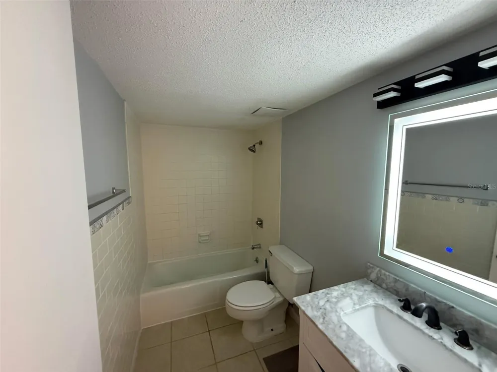 586 BAHIA CIRCLE #B ocala, FL 34472