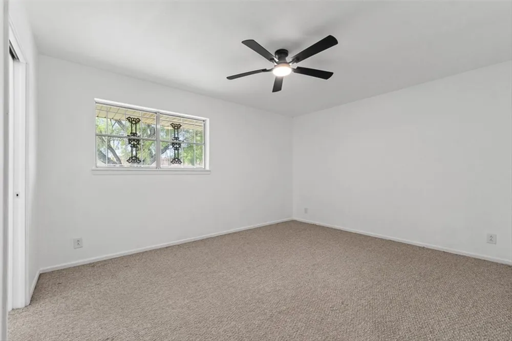 220 Pecos Street Portland, TX 78374