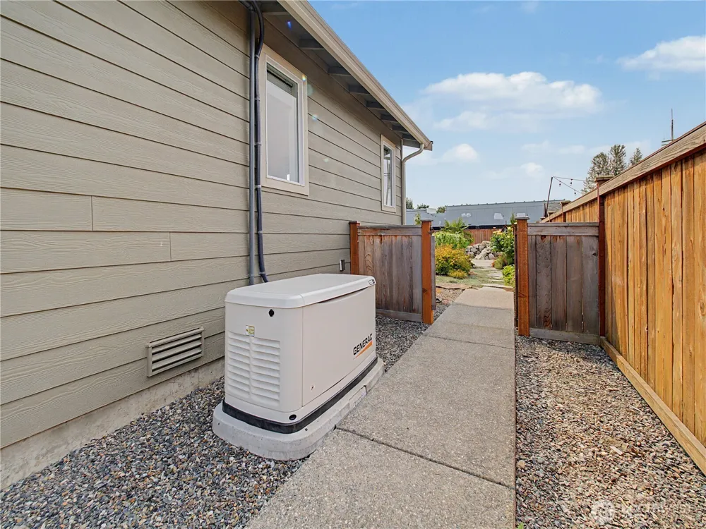 3530 Edith Avenue Enumclaw, WA 98022