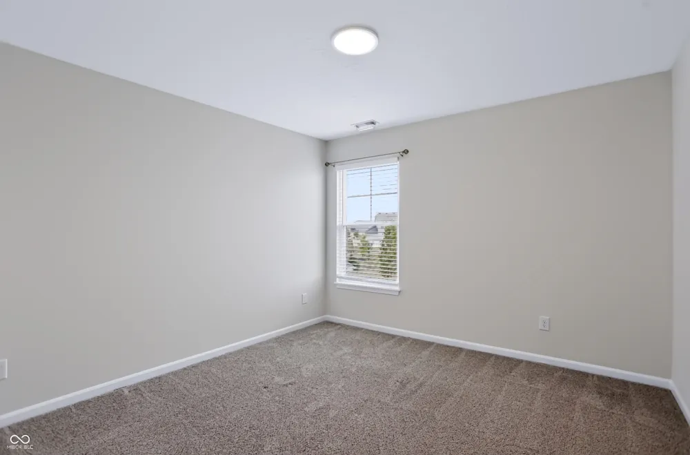 173 Lynnette Way Cumberland, IN 46229