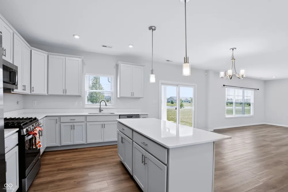 173 Lynnette Way Cumberland, IN 46229