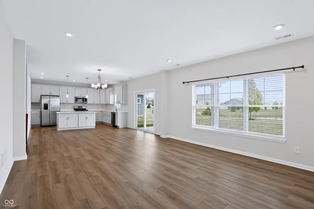 173 Lynnette Way Cumberland, IN 46229