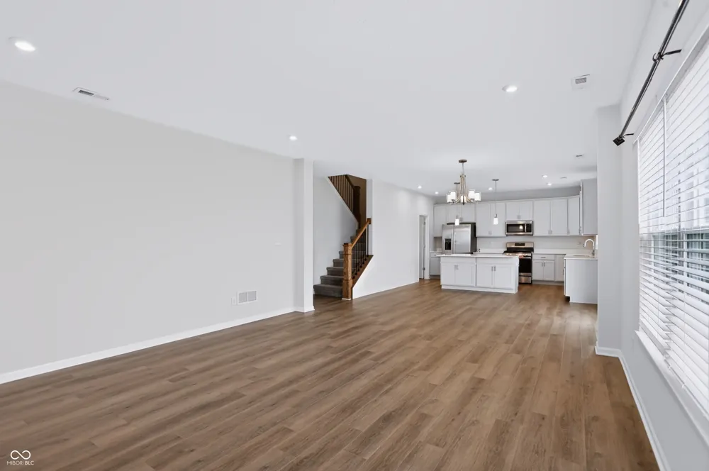 173 Lynnette Way Cumberland, IN 46229
