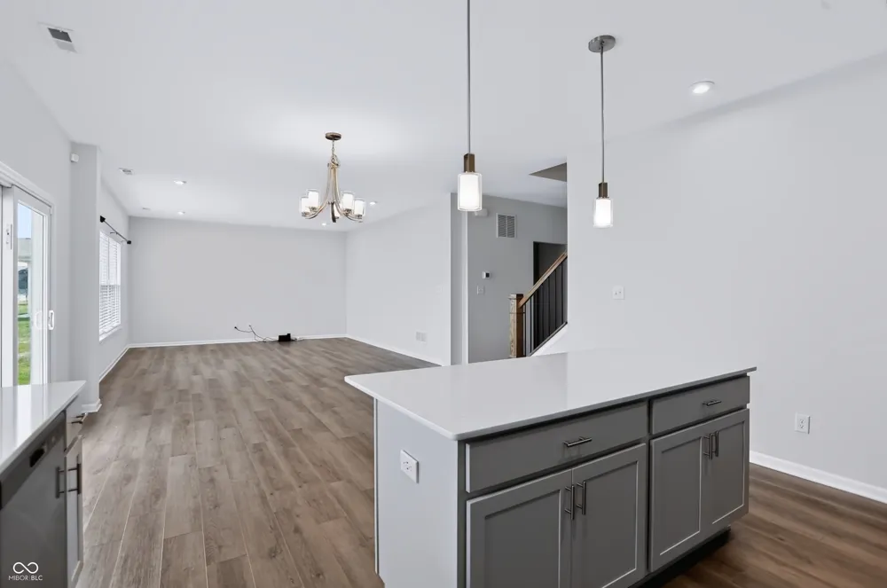 173 Lynnette Way Cumberland, IN 46229