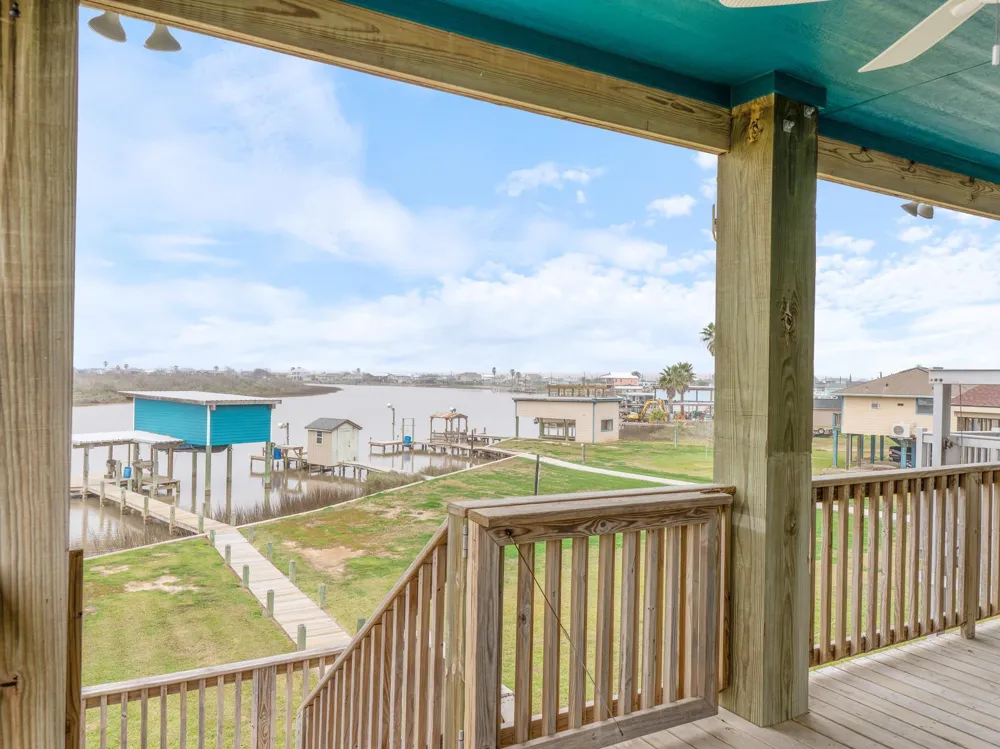 1390 County Road 201 Sargent, TX 77414