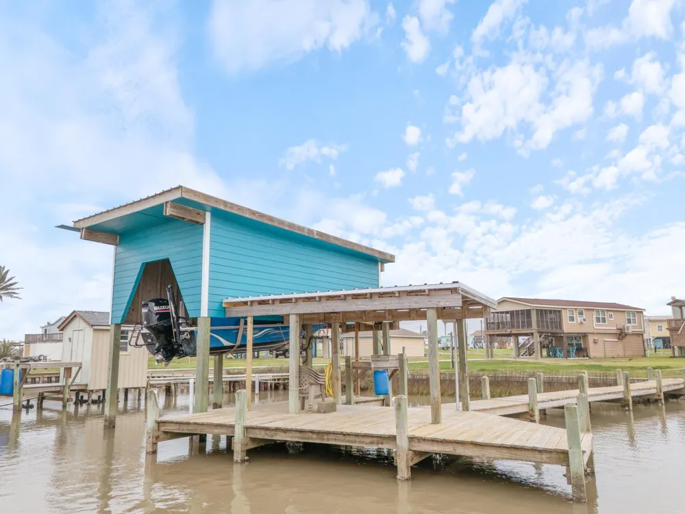 1390 County Road 201 Sargent, TX 77414