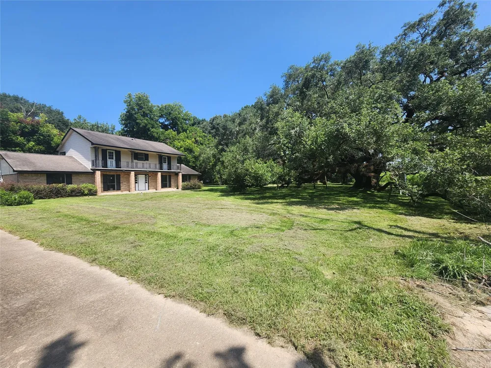 25605 Fm 2100 Road Huffman, TX 77336