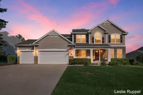 2643 Arbor Chase Drive NE