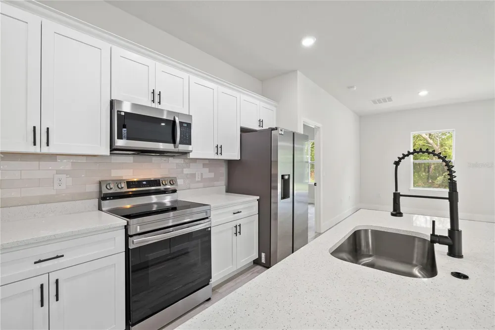 1978 W RUTLAND DRIVE Citrus Springs, FL 34434
